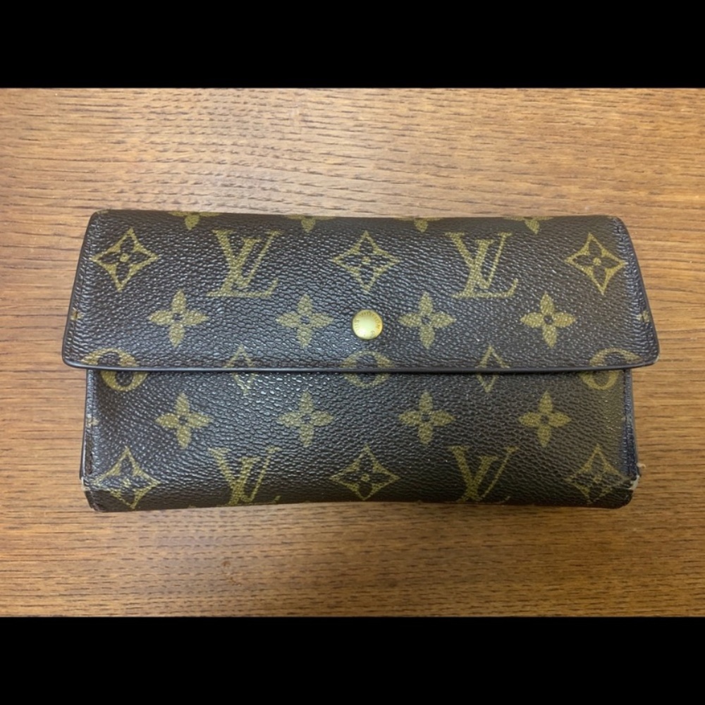 Louis Vuitton Porte Tresor International Wallet